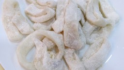 Recepta de cuina de Calamars frescos arrebossats.‏